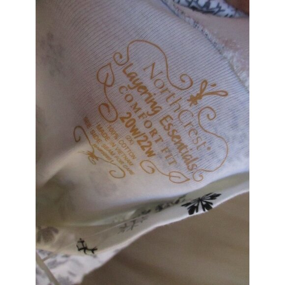 NEW Women's Snow Flake LS T-shirt 2X LS NORTHCREST White 20W/22W $19.99 NEW - Picture 5 of 7